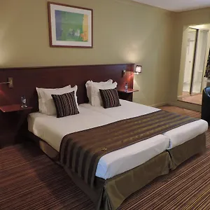 https://best-western-residence-cour-saint-georges.hotelsghent.com